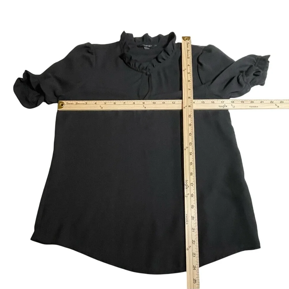 Banana Republic Black Ruffle Neck Short Sleeve‎ Blouse Women's XS